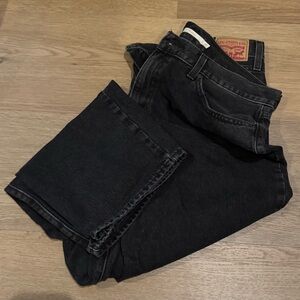 LIKE NEW Levi's Women’s 94 Baggy Jeans